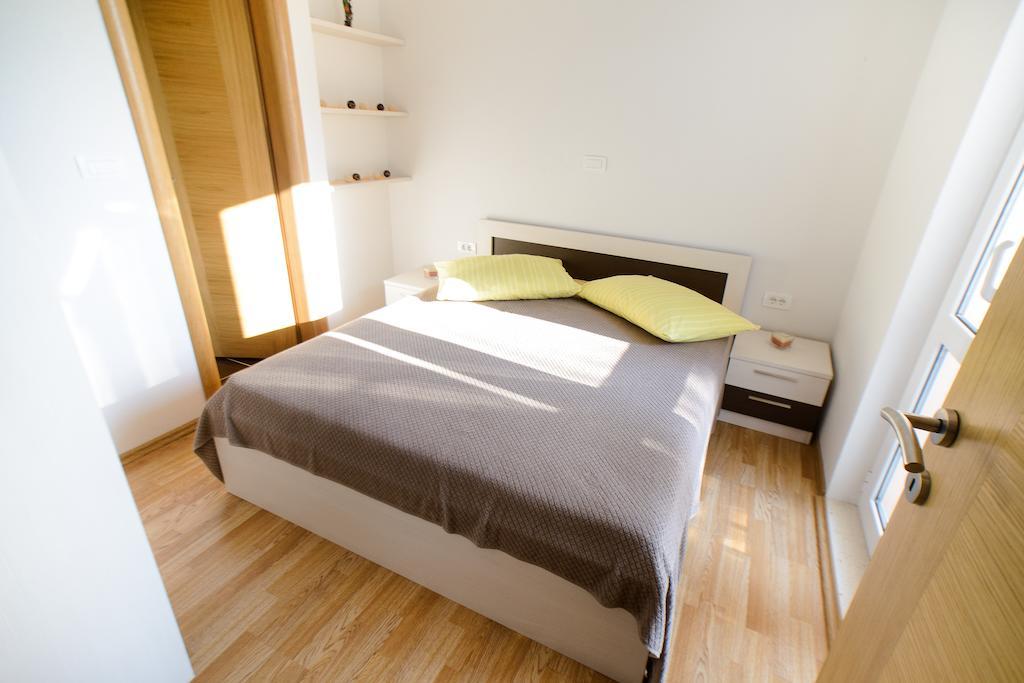Lara Apartments Makarska Chambre photo